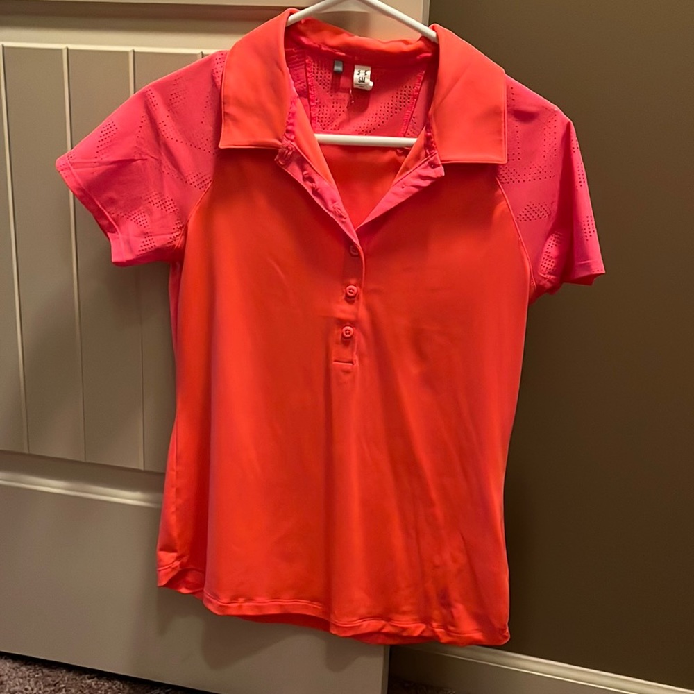 Under armour women’s golf tennis shirt